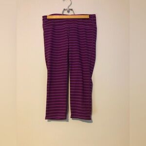 Athleta Size Medium Striped Capris